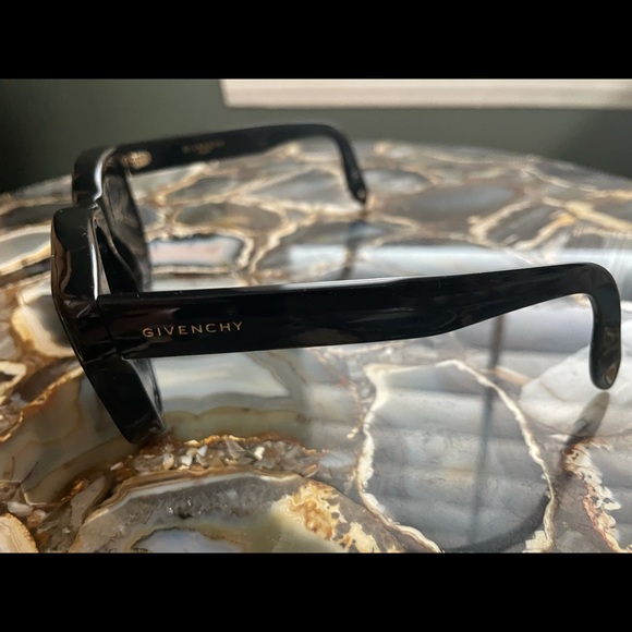 GIVENCHY  Paris Sunglasses black oversized - Picture 6 of 16